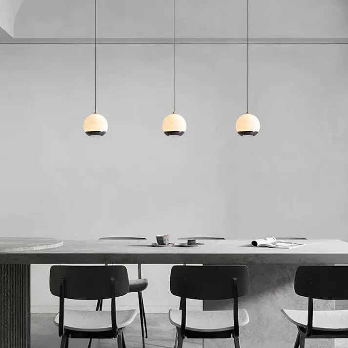 Solara Marble and Alabaster Luster Lamp in Scandinavian Style | Snurv | Temsk