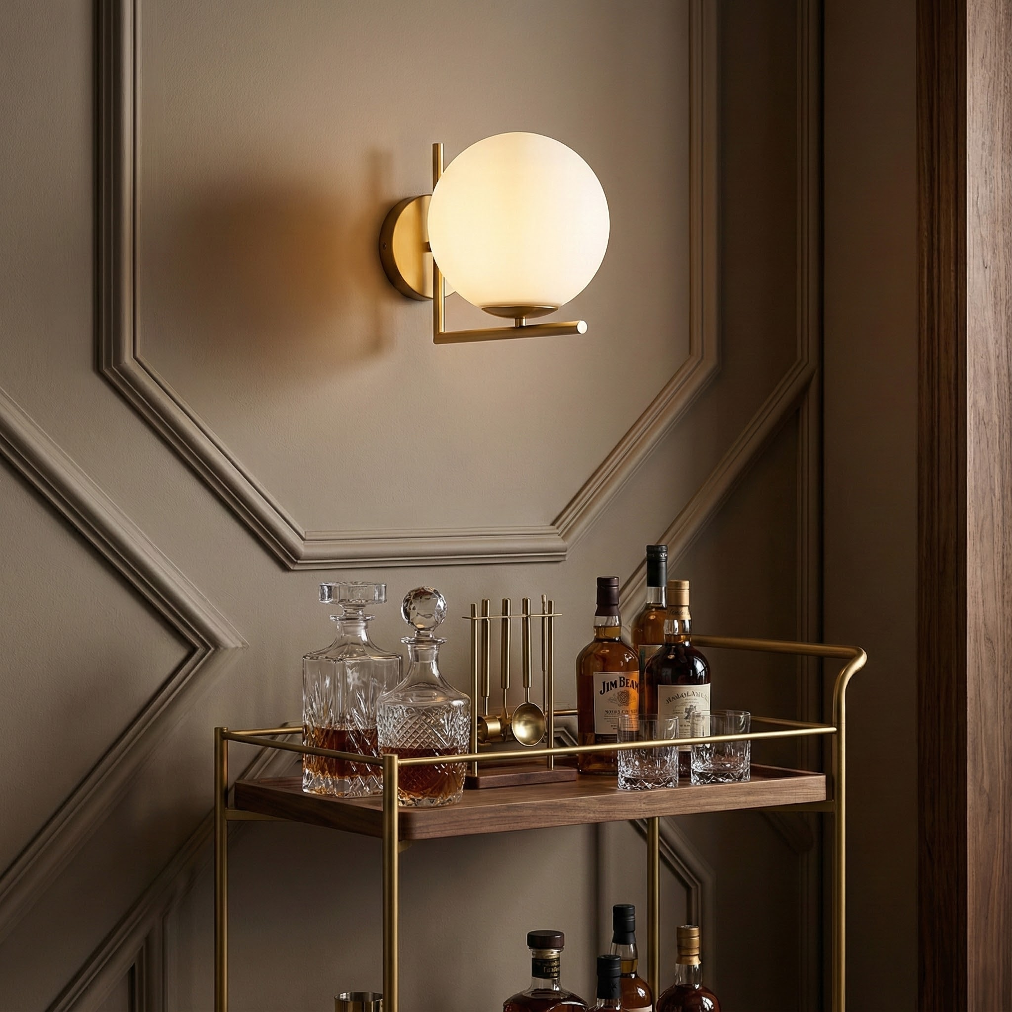 Astra moderní elegantní nástěnné svítidlo s matným kulatým designem | Temsk