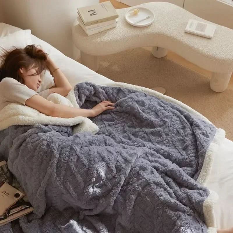 Fluffy Thick Lambswool Blanket for Maximum Winter Warmth | Temsk