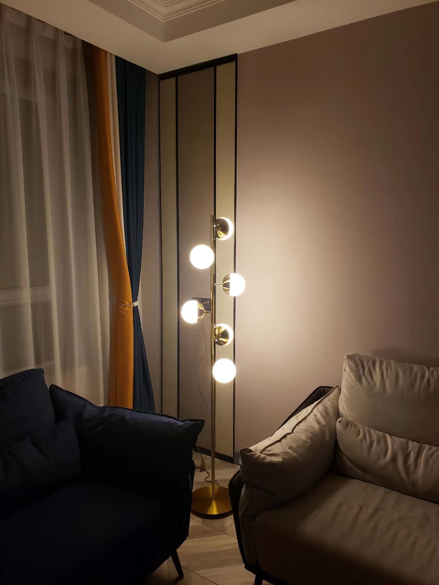 Elara LED Boom Lamp With Glass Orbs On Golden Pole | Snurv | Temsk
