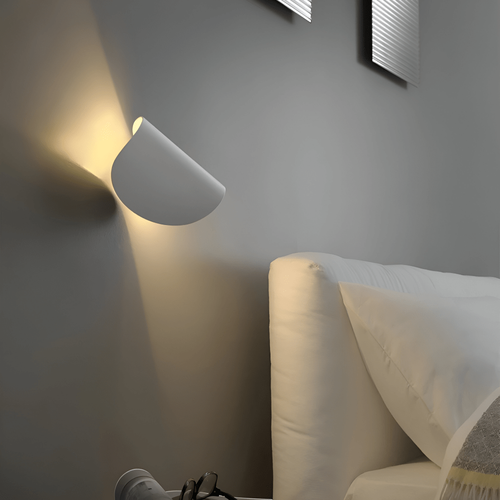 SpinFlex Rotatable Wall Light for Flexible and Targeted Lighting | Temsk