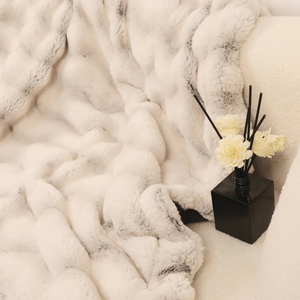 SnugAura Double-Sided Faux Rabbit Fleece Blanket For Daily Comfort | Temsk