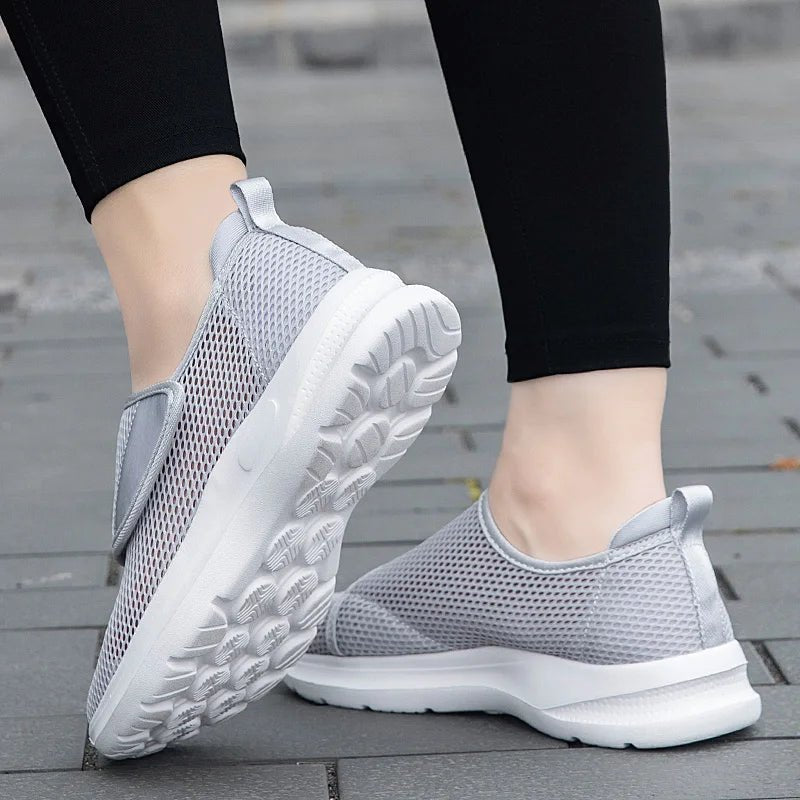 FlexStride Adjustable Casual Shoes For Wide Feet With Pressure-Relieving Fit | Temsk