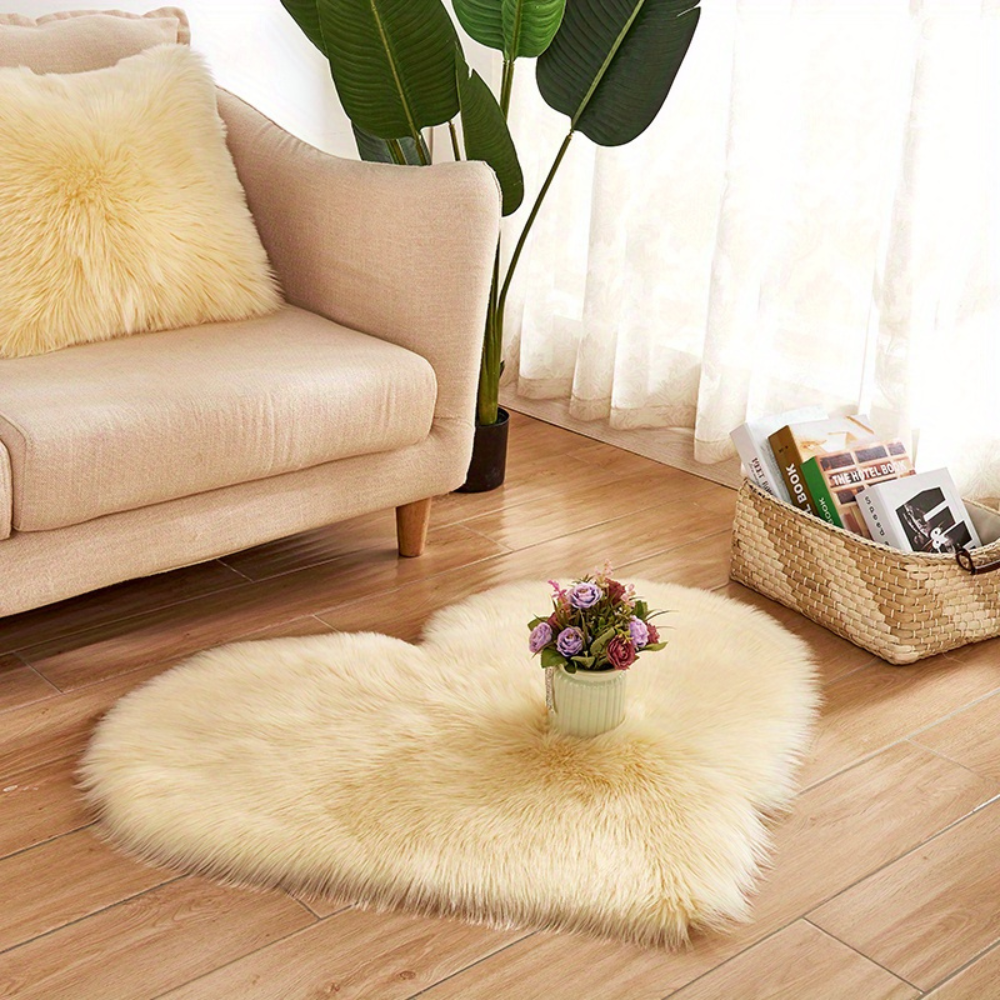 Heart Shaped Rug For Indoor Floors With Plush Texture | Temsk