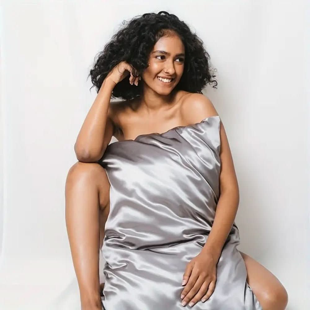 LunaSilk Pillowcase - Luxurious Silk Pillowcases for Gentle Sleep | Temsk