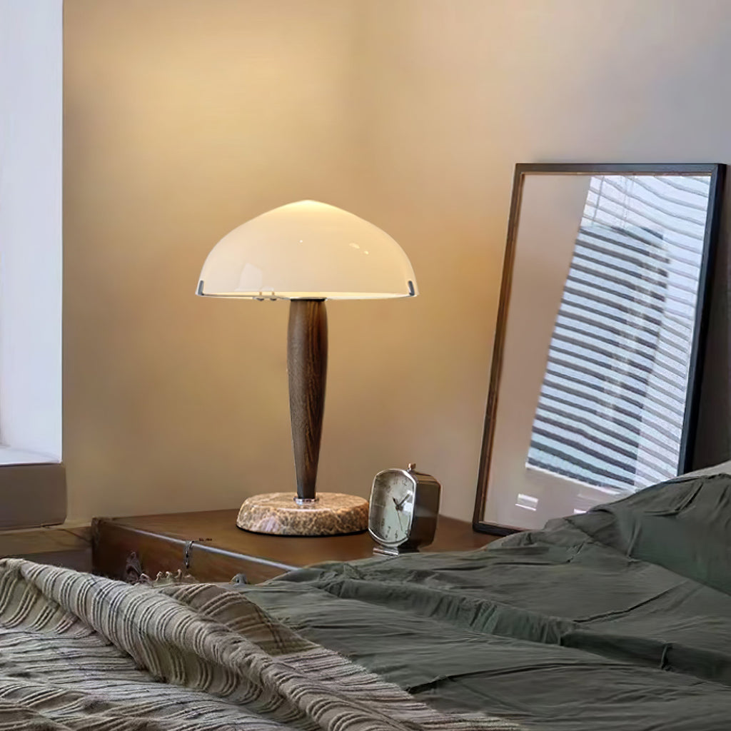 Stolní lampa Quillhaven inspirovaná literaturou s uměleckým osvětlením | Temsk