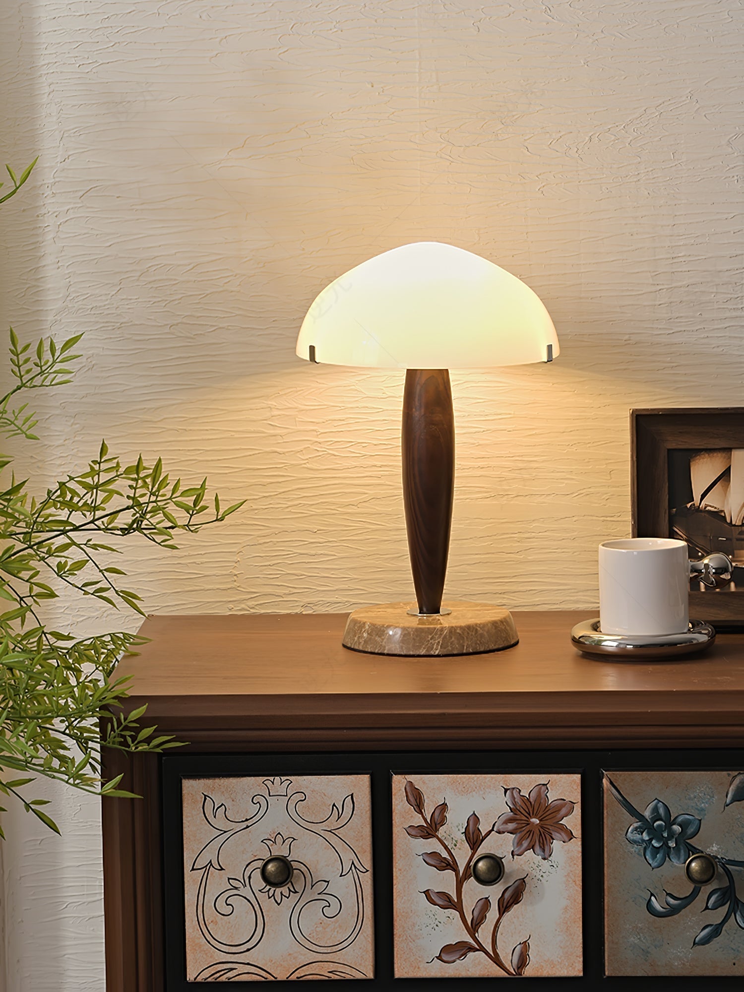 Stolní lampa Quillhaven inspirovaná literaturou s uměleckým osvětlením | Temsk