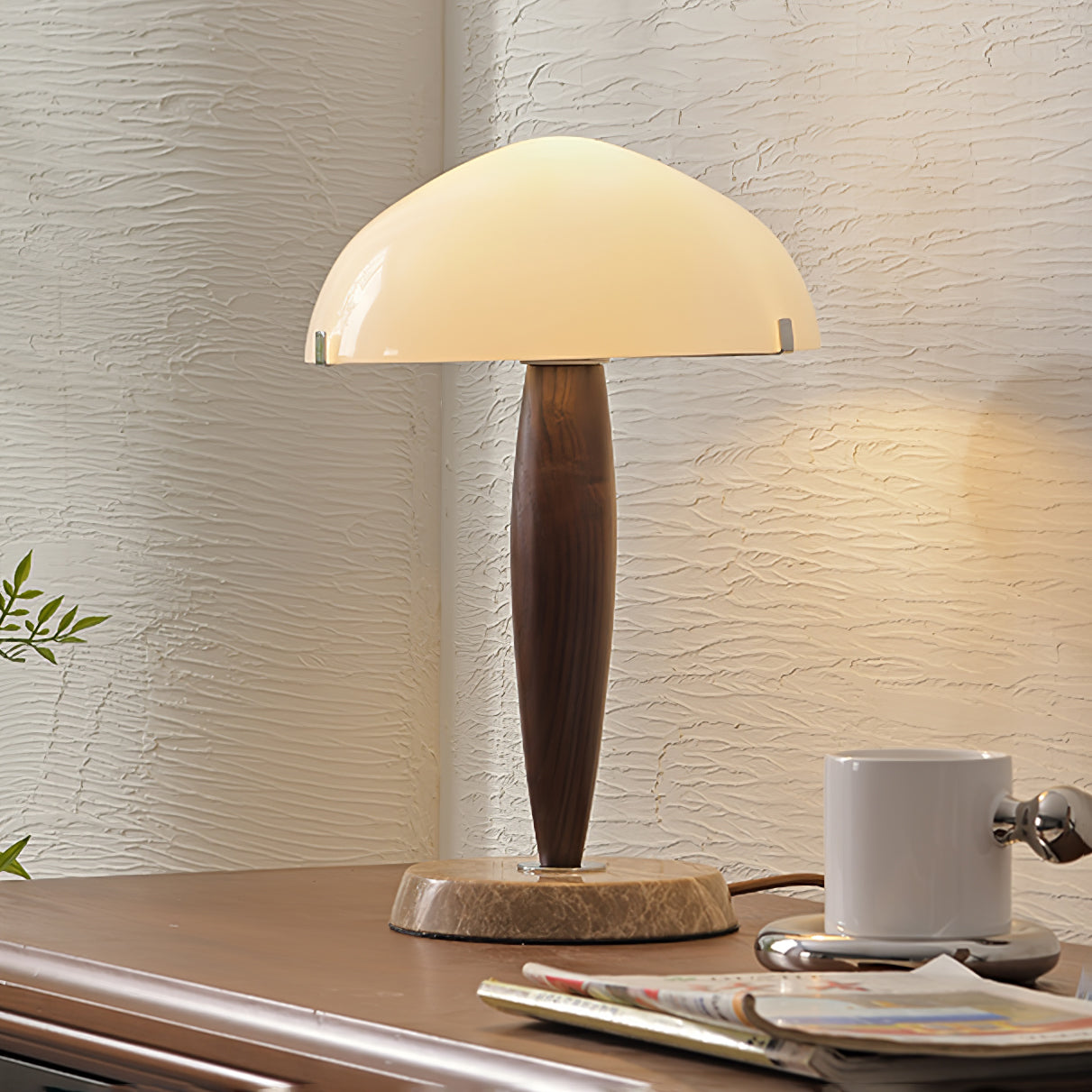 Stolní lampa Quillhaven inspirovaná literaturou s uměleckým osvětlením | Temsk
