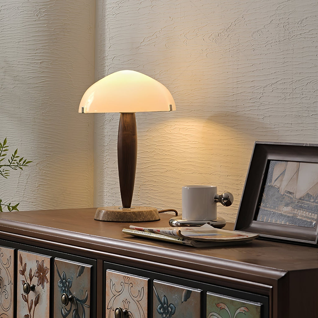 Stolní lampa Quillhaven inspirovaná literaturou s uměleckým osvětlením | Temsk