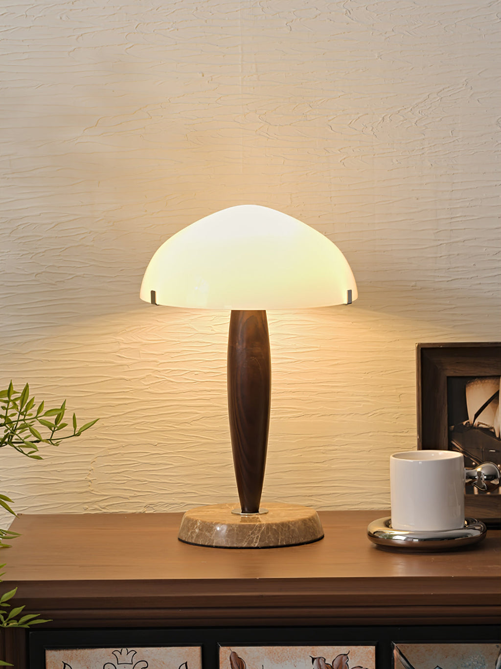 Stolní lampa Quillhaven inspirovaná literaturou s uměleckým osvětlením | Temsk