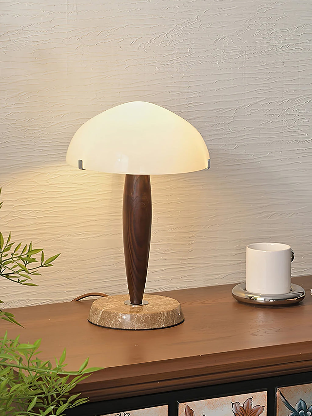 Stolní lampa Quillhaven inspirovaná literaturou s uměleckým osvětlením | Temsk