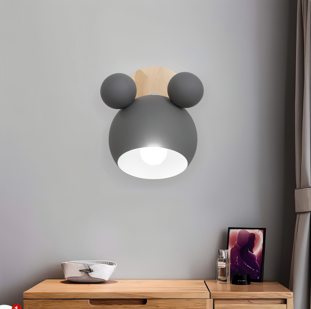 Verspielte moderne Wandleuchte von FlashMouse, ein eleganter Wohnakzent | Temsk