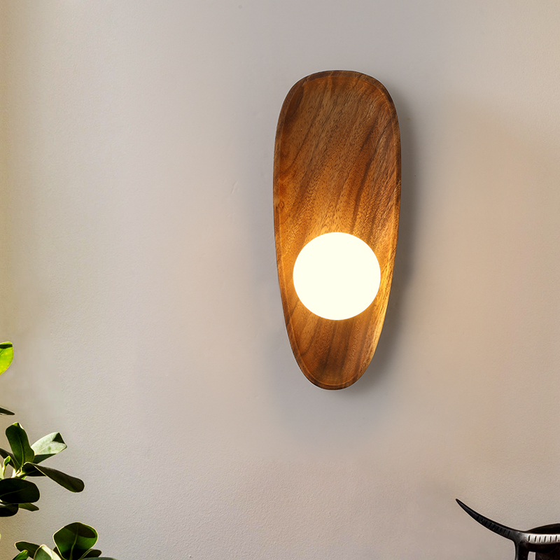 Verdara Wood Wall Lamp With Natural Warm Glow For Cozy Ambience | Snurv | Temsk