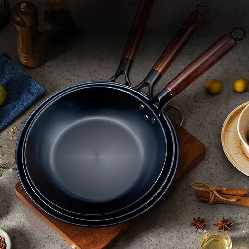 EmberCraft Cast Iron Pan, Robust Nonstick Frying Pan, Even Heat Distribution | Temsk