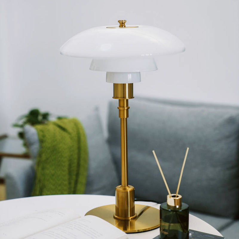 Dänische Design-Schreibtischlampe mit skandinavischem Charme und warmem Licht | Temsk