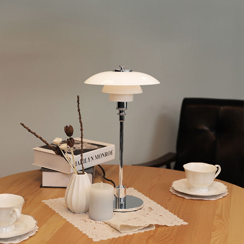 Dänische Design-Schreibtischlampe mit skandinavischem Charme und warmem Licht | Temsk