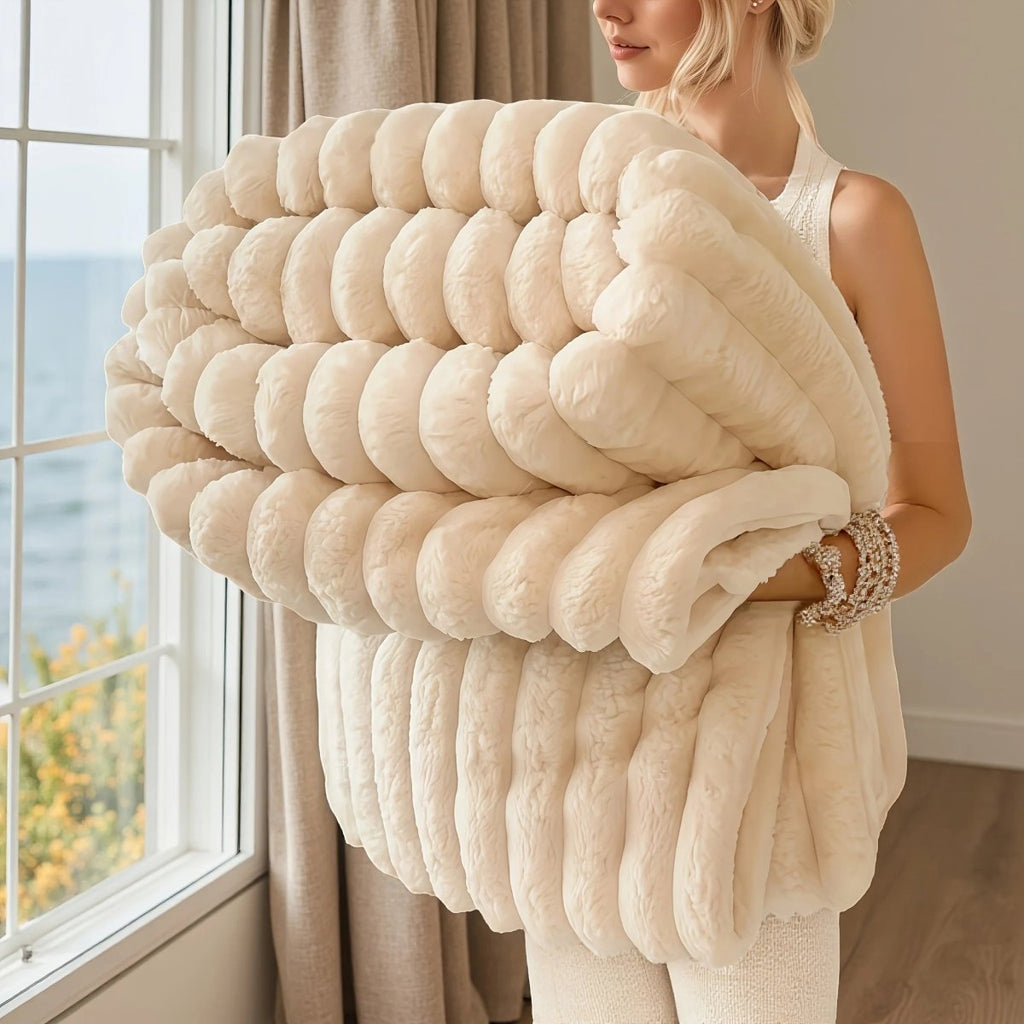 LunaCozy Faux Rabbit Fur Cuddle Blanket For Sofa And Bed | Temsk