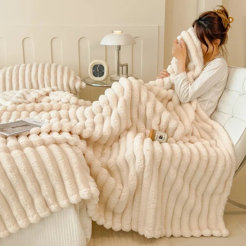 LunaCozy Faux Rabbit Fur Cuddle Blanket For Sofa And Bed | Temsk