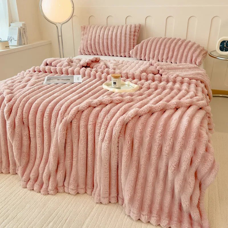 LunaCozy Faux Rabbit Fur Cuddle Blanket For Sofa And Bed | Temsk