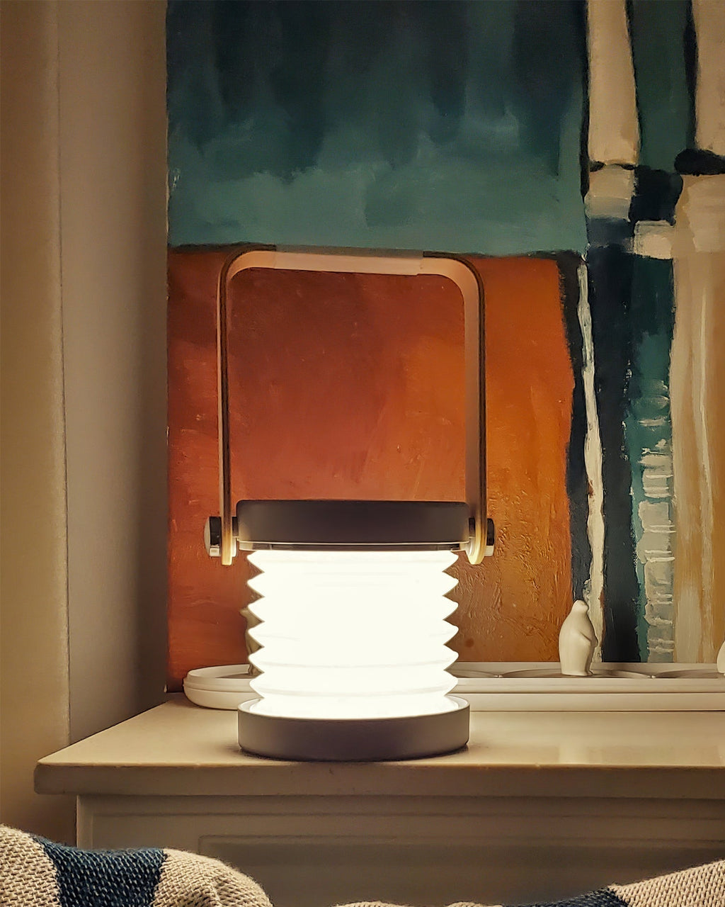 GlowHaven Honeycomb Portable Table Lamp With Cozy Glow | Temsk