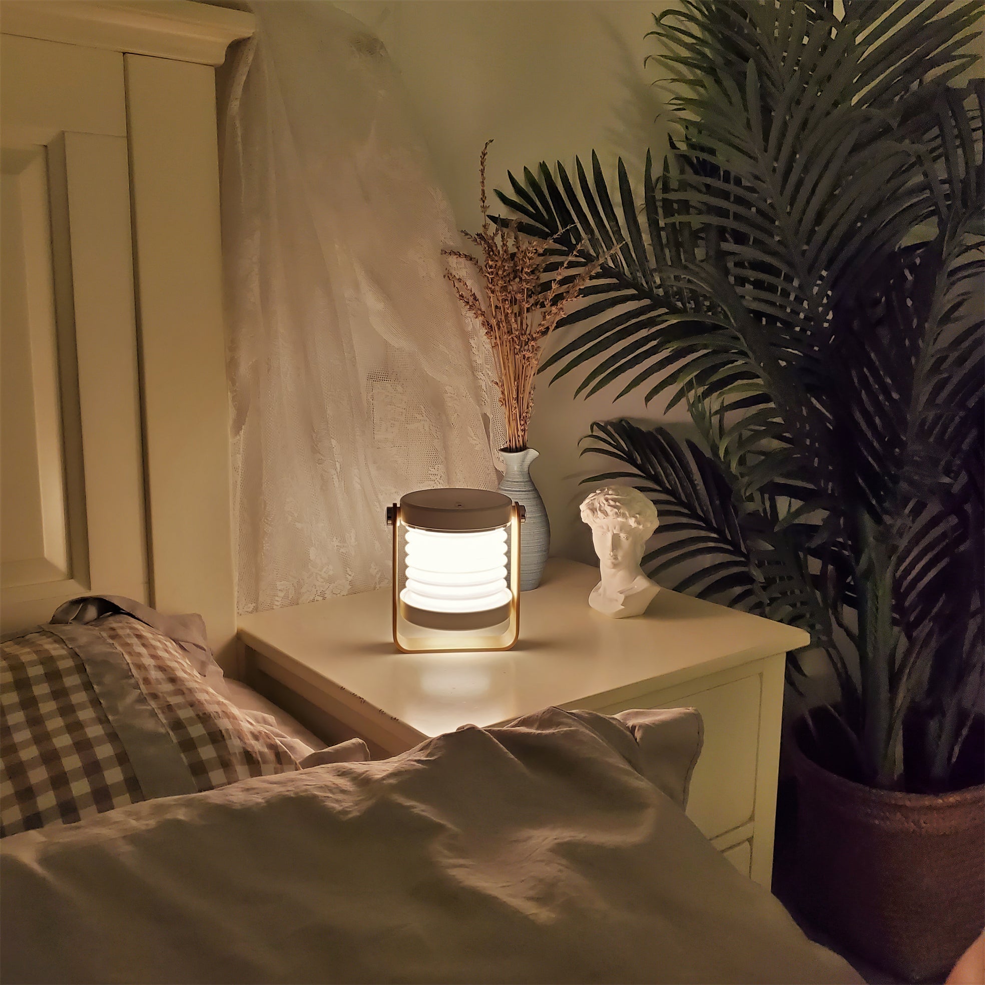 GlowHaven Honeycomb Portable Table Lamp With Cozy Glow | Temsk
