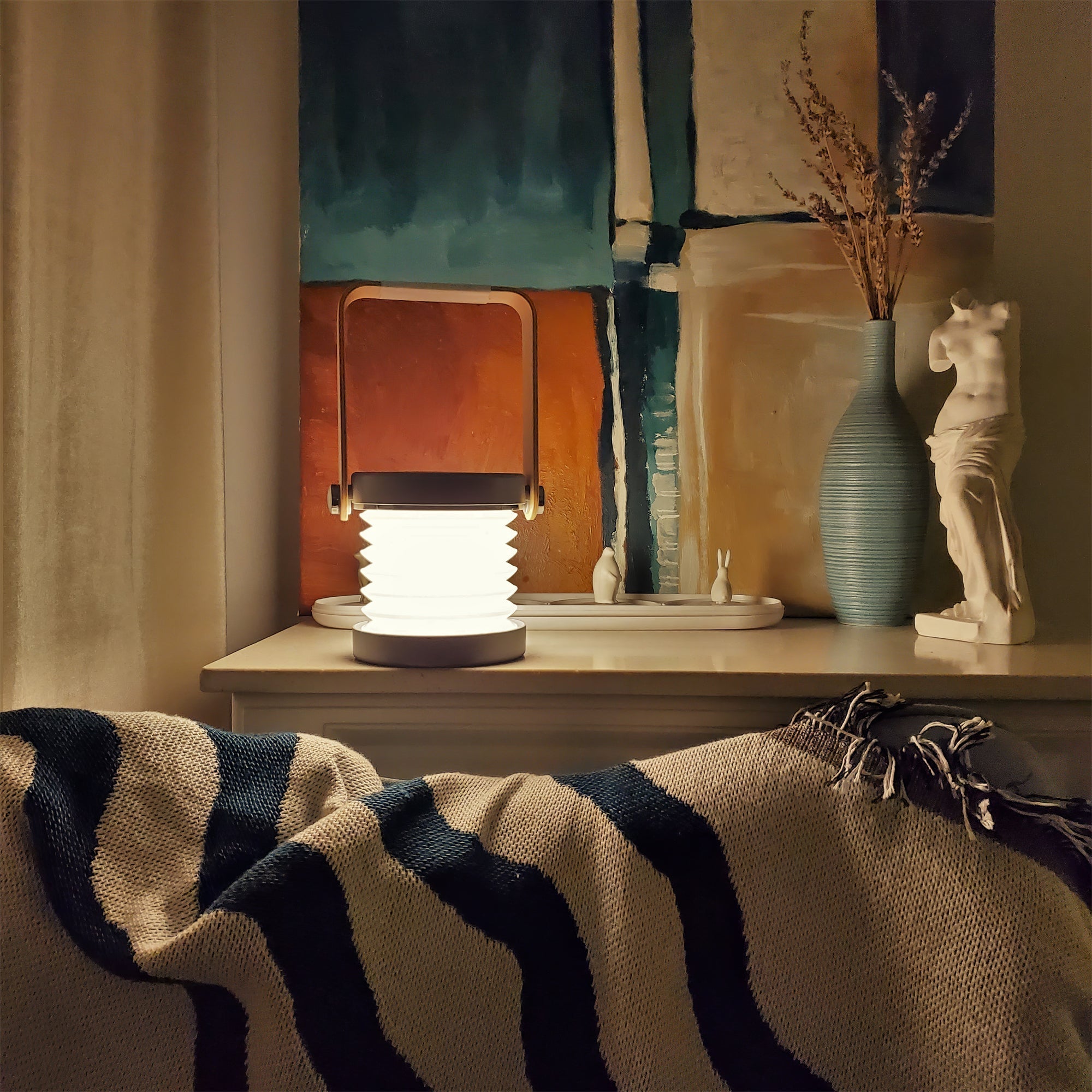 GlowHaven Honeycomb Portable Table Lamp With Cozy Glow | Temsk