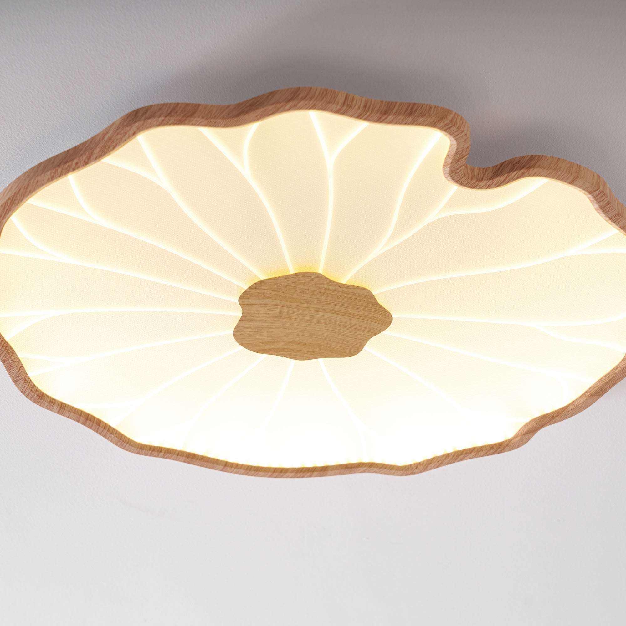 Lotus Leaf Ceiling Light With Wood Look, Acrylic And Metal, LED 3000K-6000K | Temsk