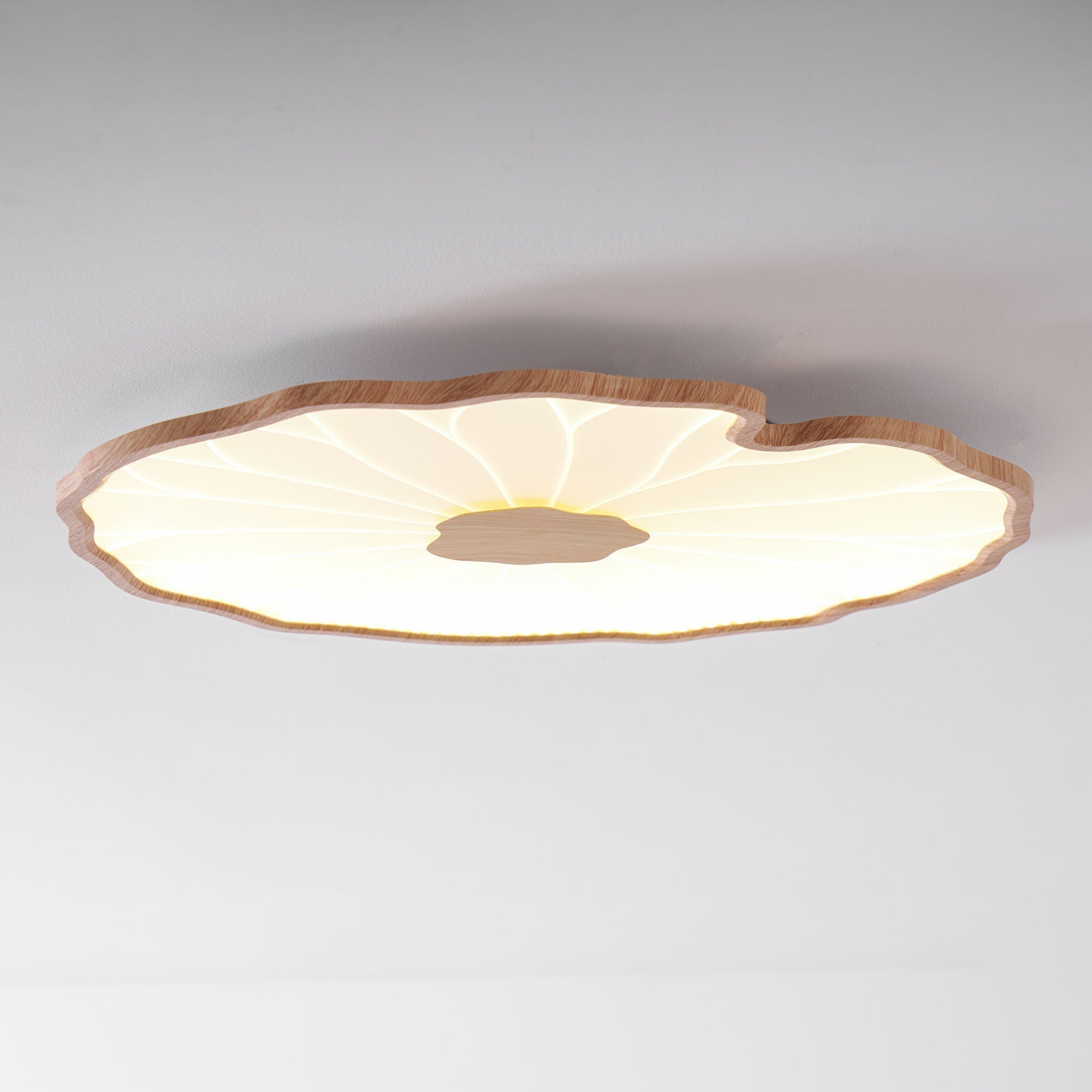 Lotus Leaf Ceiling Light With Wood Look, Acrylic And Metal, LED 3000K-6000K | Temsk