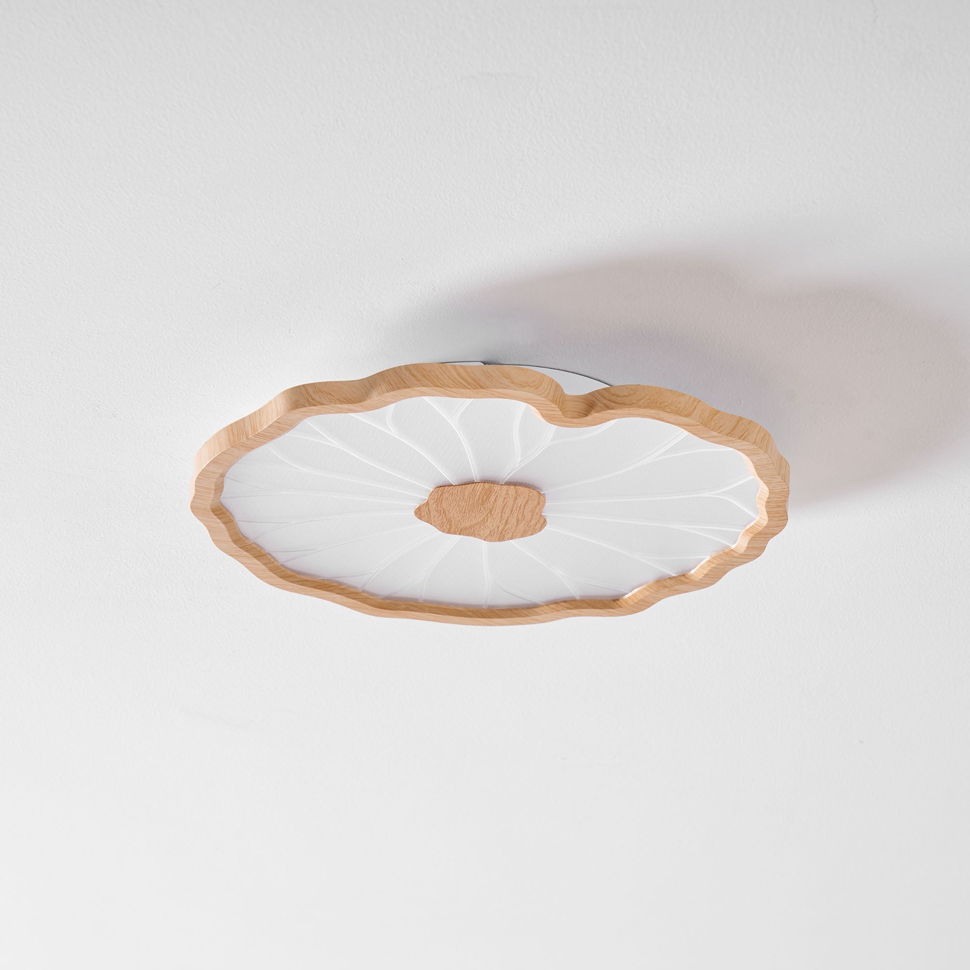 Lotus Leaf Ceiling Light With Wood Look, Acrylic And Metal, LED 3000K-6000K | Temsk