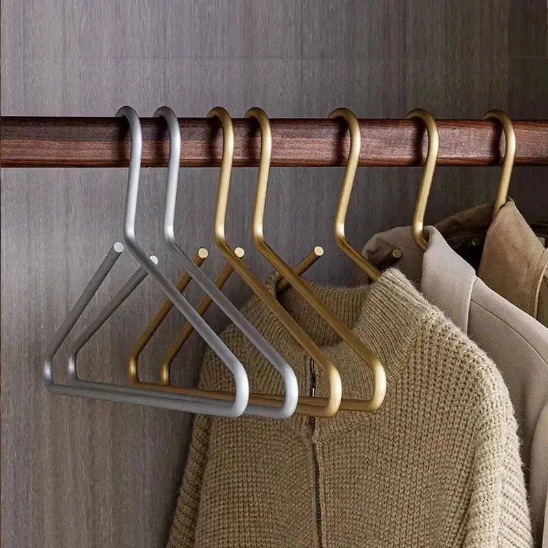 LustraHanger Elegant Gold And Silver Hanger Set For Neat Space Saving Home Wardrobes | Temsk