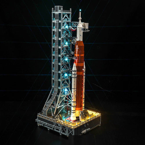 Kit de foguetão inspirado no Artemis, da AstraBuild, com cápsula Orion e torre de lançamento Temsk