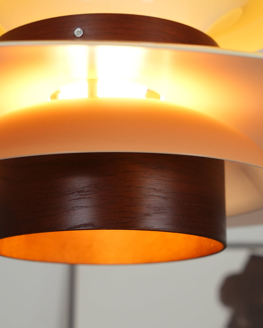 Astraea Pendant Light With Timeless Elegance And Warm Glow | Snurv | Temsk