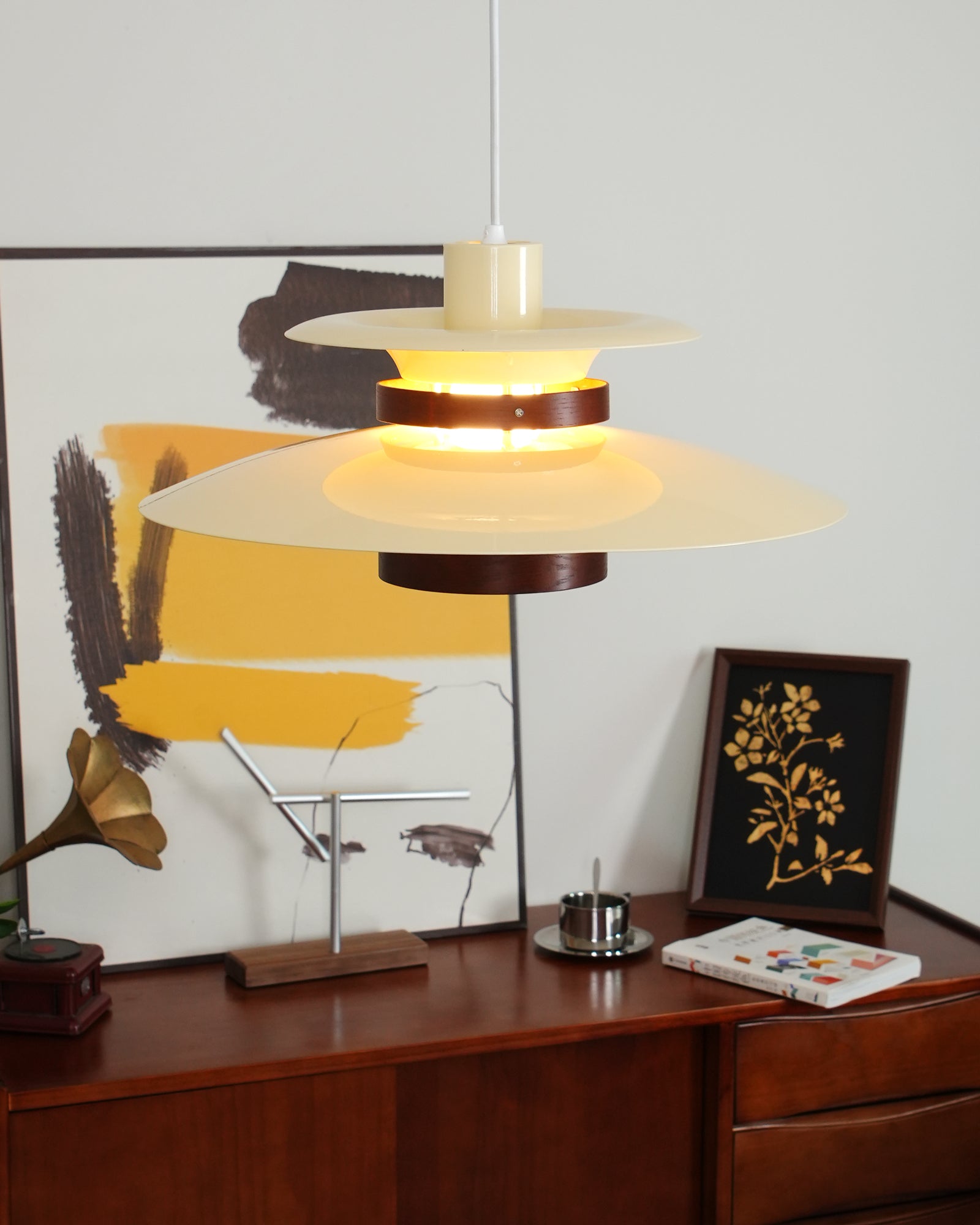 Astraea Pendant Light With Timeless Elegance And Warm Glow | Snurv | Temsk