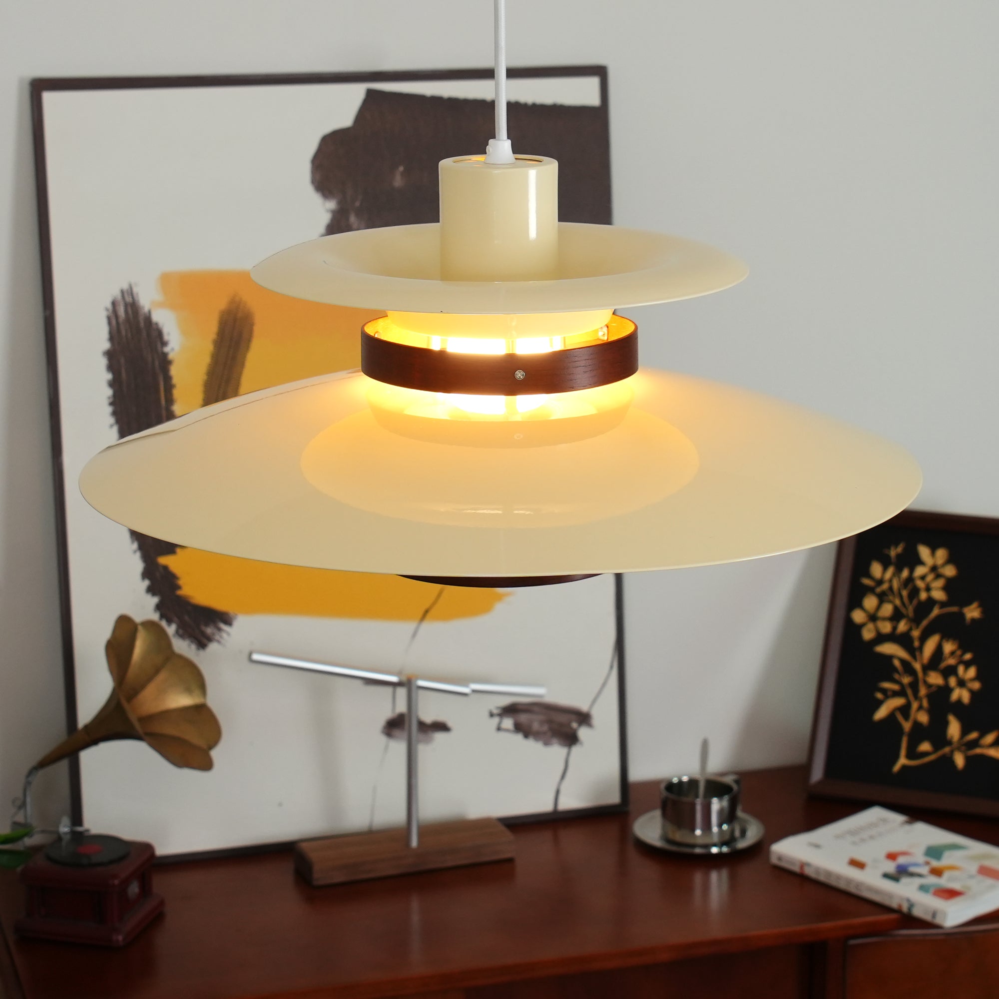 Astraea Pendant Light With Timeless Elegance And Warm Glow | Snurv | Temsk