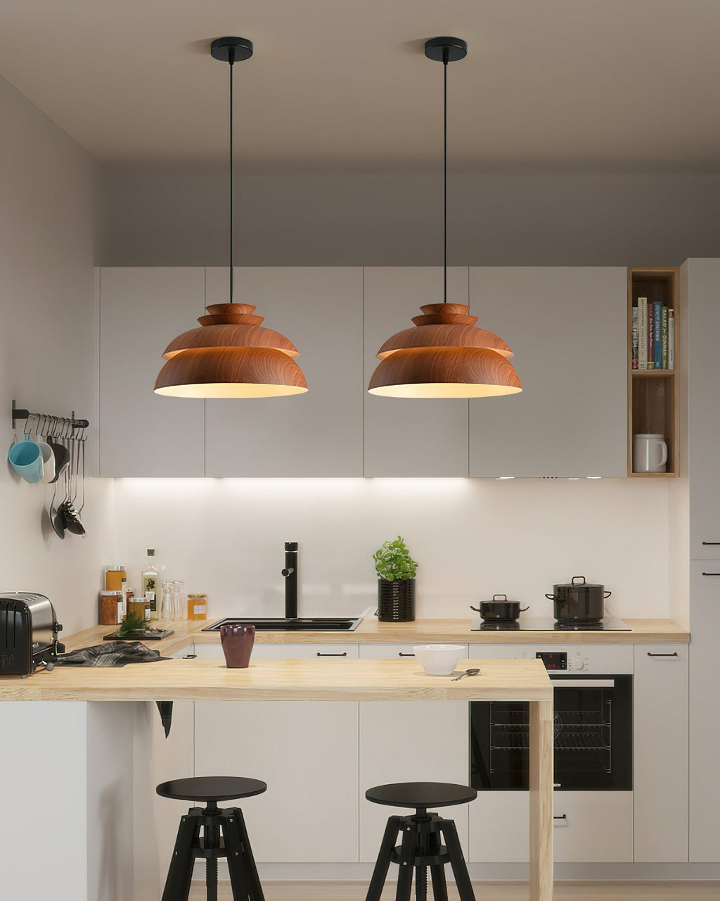 Solara Radiant Pendant Light With Nature Inspired Silhouette | Snurv | Temsk