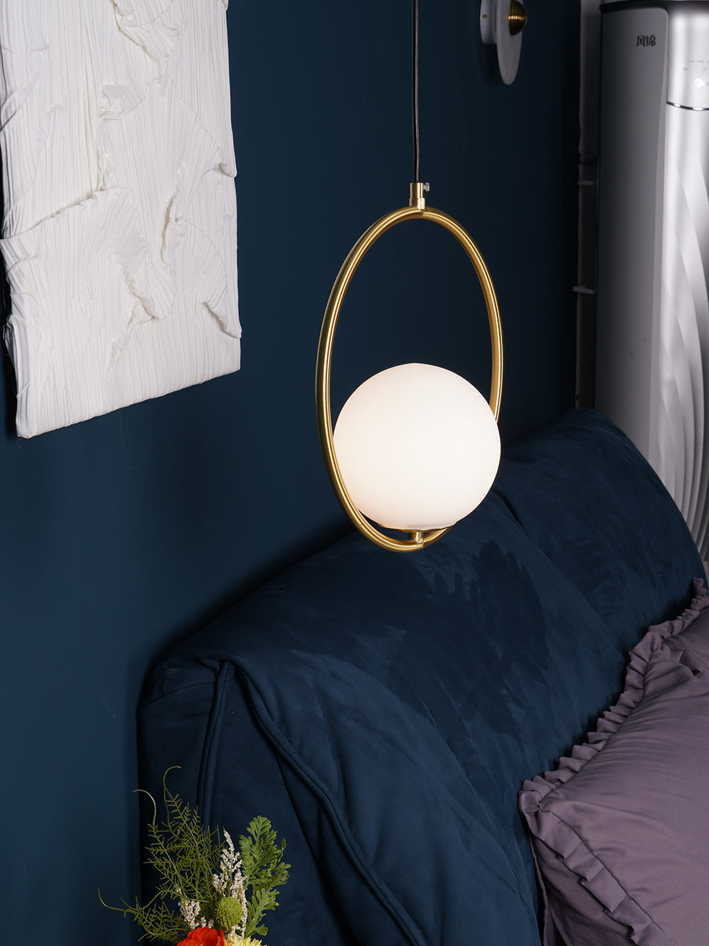 Astraea Modern Pendant Lamp for Elegant Living Spaces | Snurv | Temsk