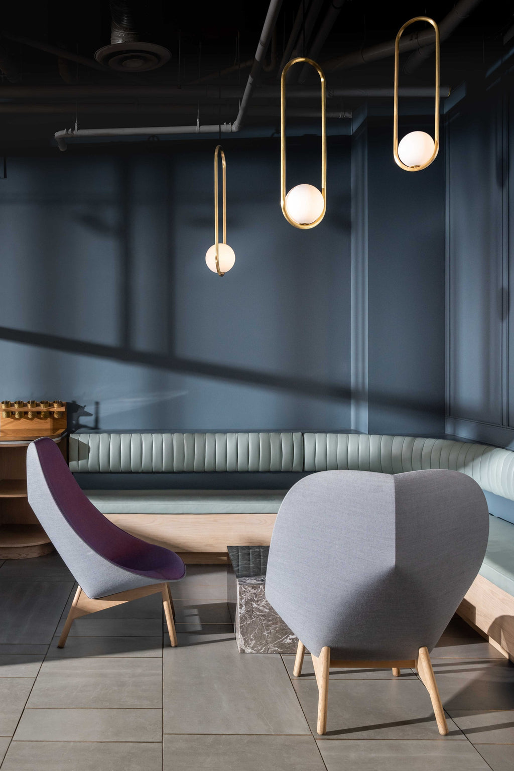 Astraea Modern Pendant Lamp for Elegant Living Spaces | Snurv | Temsk
