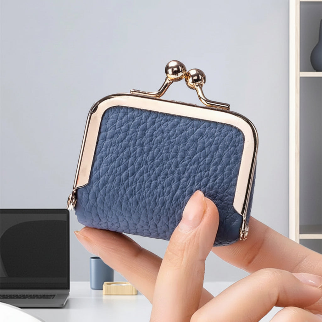 Compact Genuine Leather Jewelry Box With Gold Clasp For Travel | Temsk