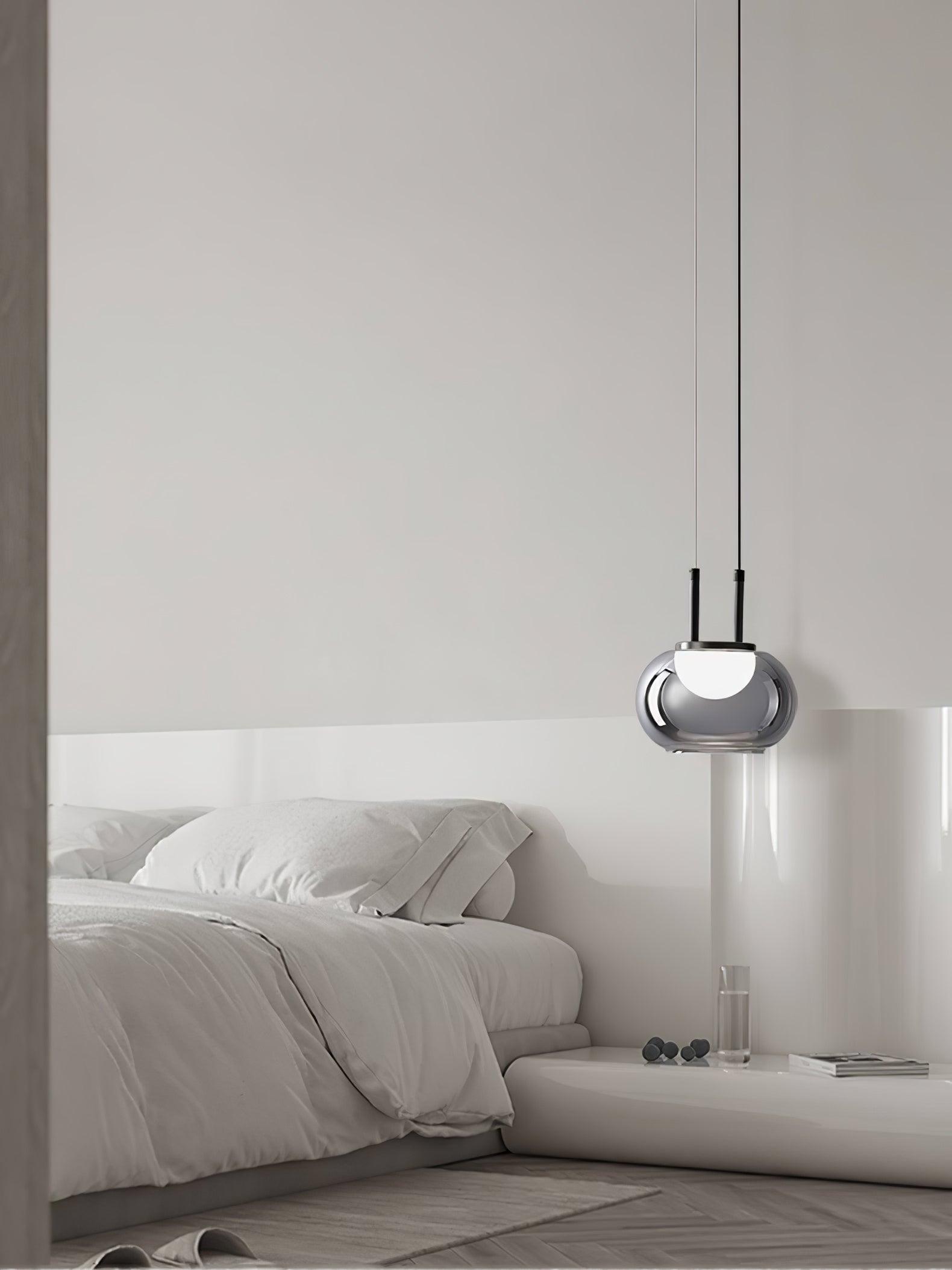Selene Halo Pendant Light for Living Rooms and Dining Areas | Snurv | Temsk