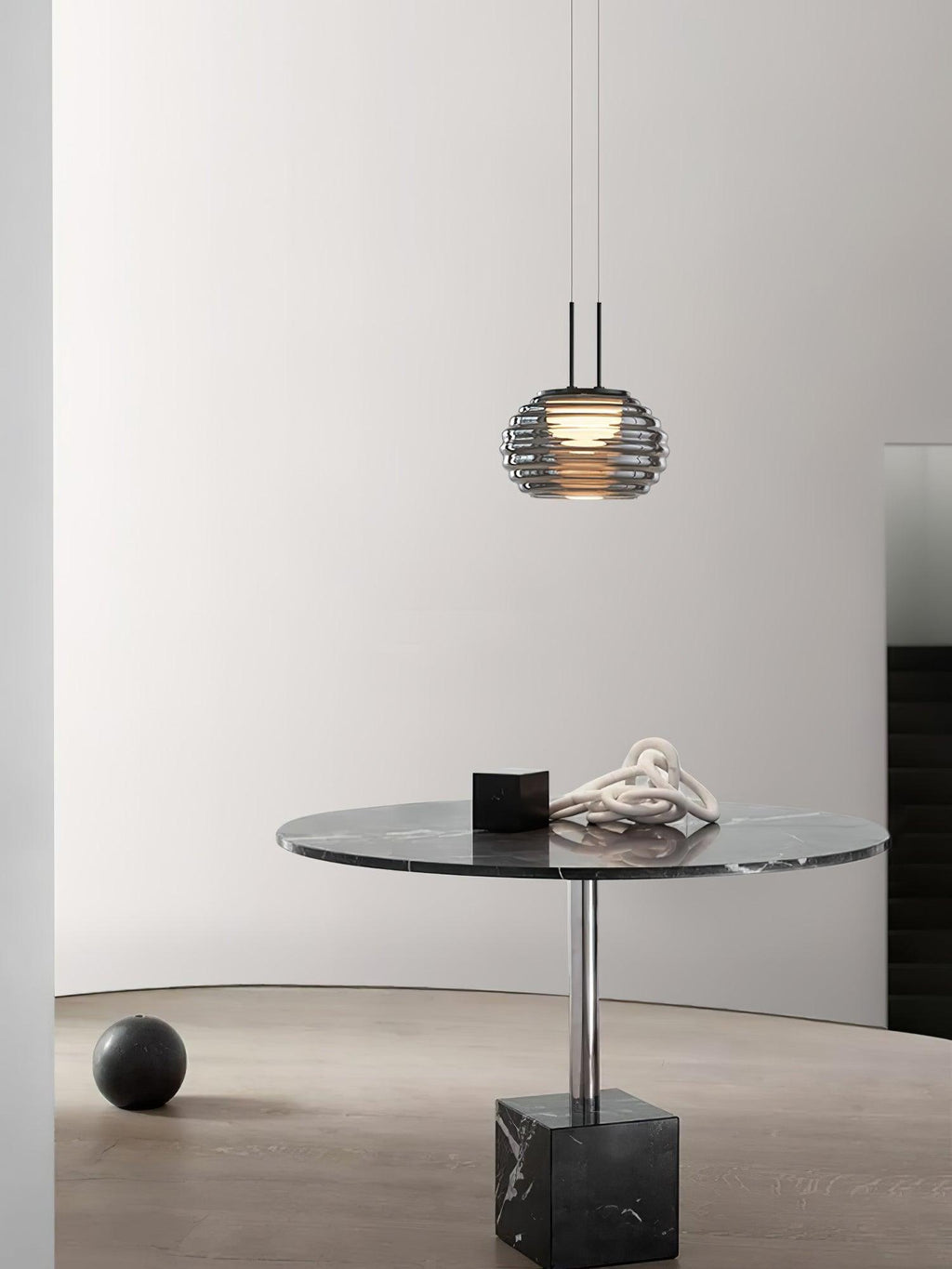 Selene Halo Pendant Light for Living Rooms and Dining Areas | Snurv | Temsk