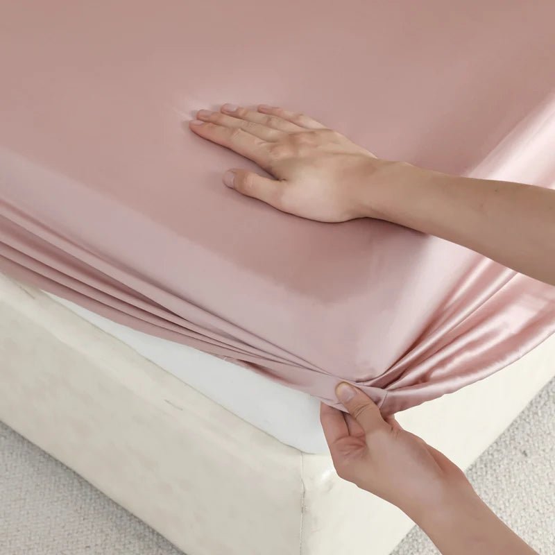 SilkNova Ultra Smooth Mulberry Silk Fitted Sheet With Cooling Comfort | Temsk