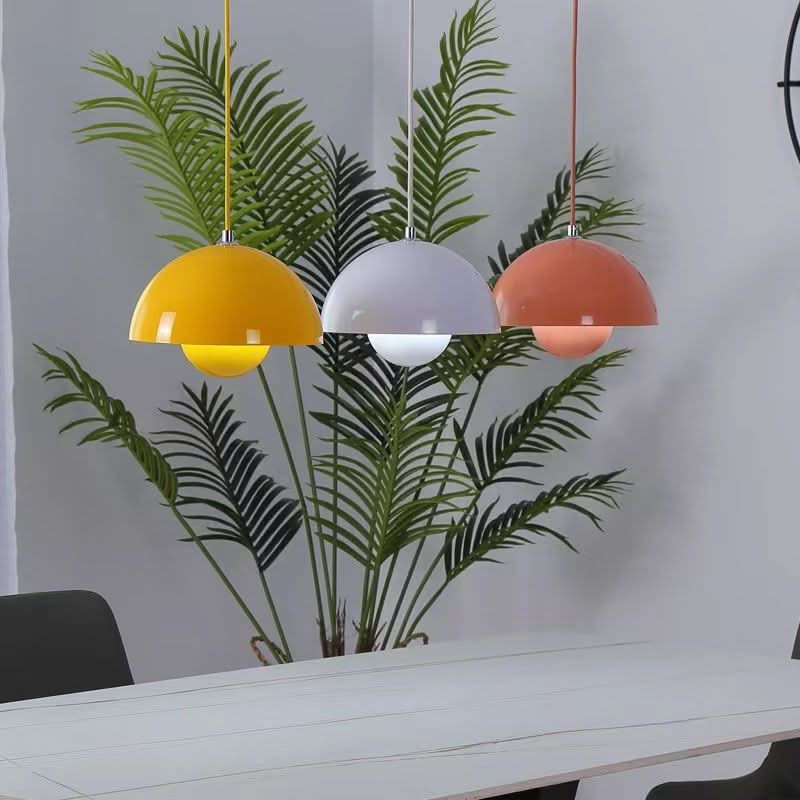 Závěsná lampa Aurora Petal pro útulnou dánskou atmosféru v ložnici | Temsk