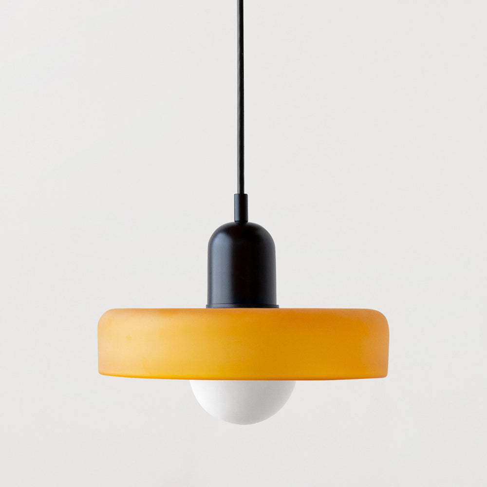 Nordische Pendelleuchte mit Retro-Glas-Look für bunte moderne Räume | Temsk