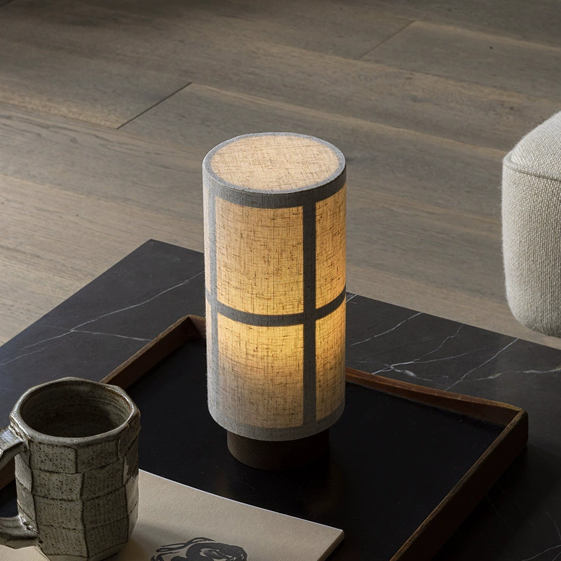 Nori Japanese-Inspired Linen Shade Table Lamp With Wooden Base | Temsk