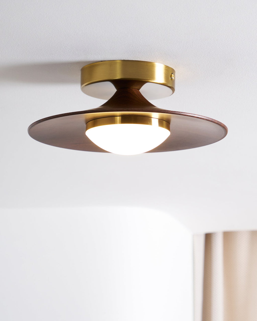 Round LED Ceiling Light With Wood-Look Finish And Gold Frame, 24cm | Temsk