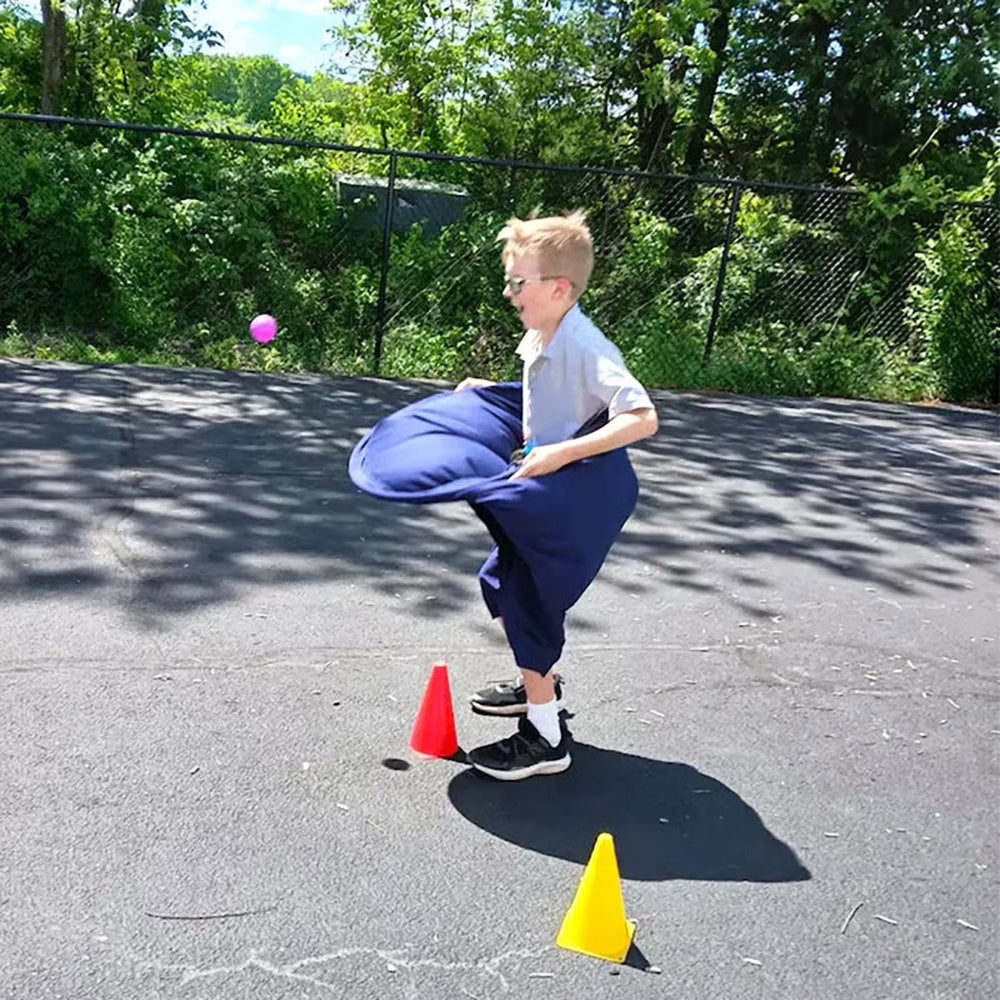 Familienspiel zum Fangen im Freien für aktive Spiele im Garten | Temsk