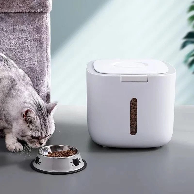 PawGuard Sealed Dog Food Storage Container With Measuring Cup | Temsk
