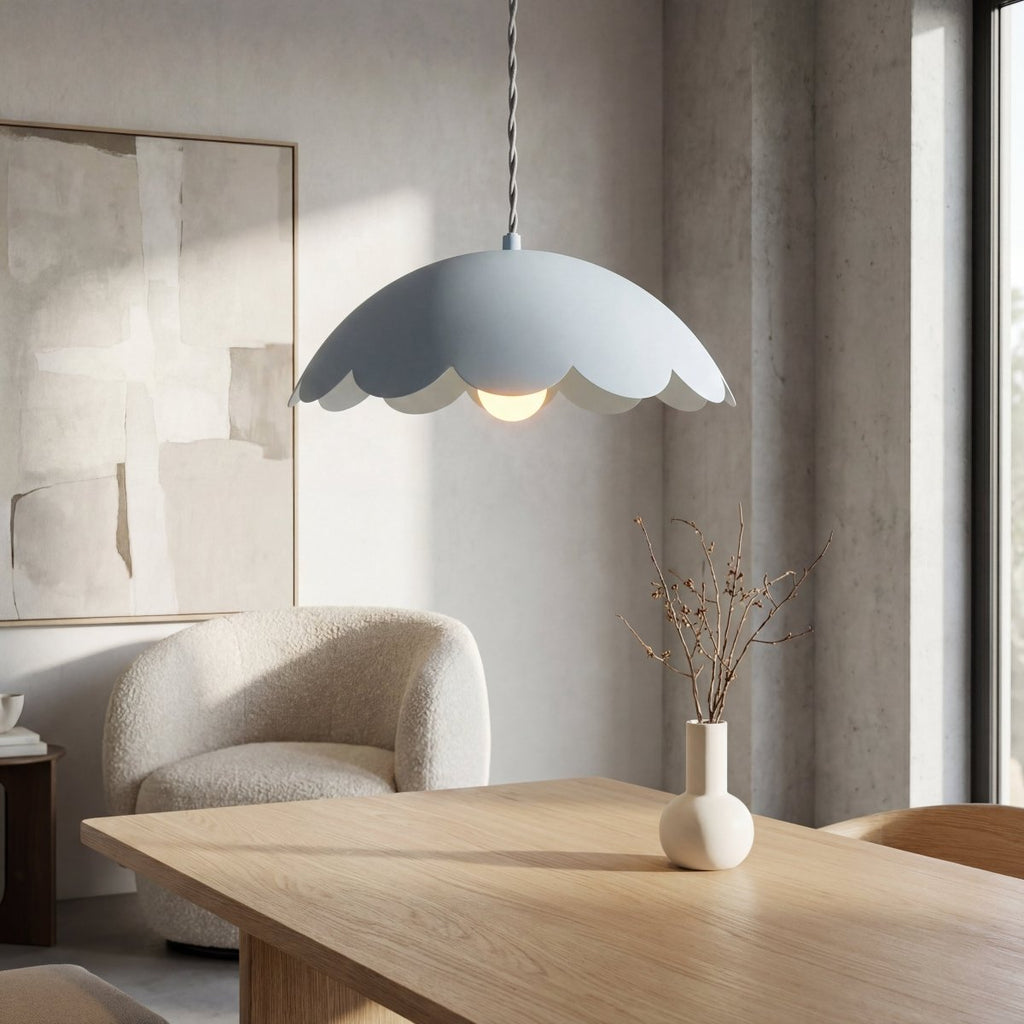 Stropní závěsné svítidlo s květinovým vzorem v práškově modré barvě a vintage designem, výška 12 palců | Temsk