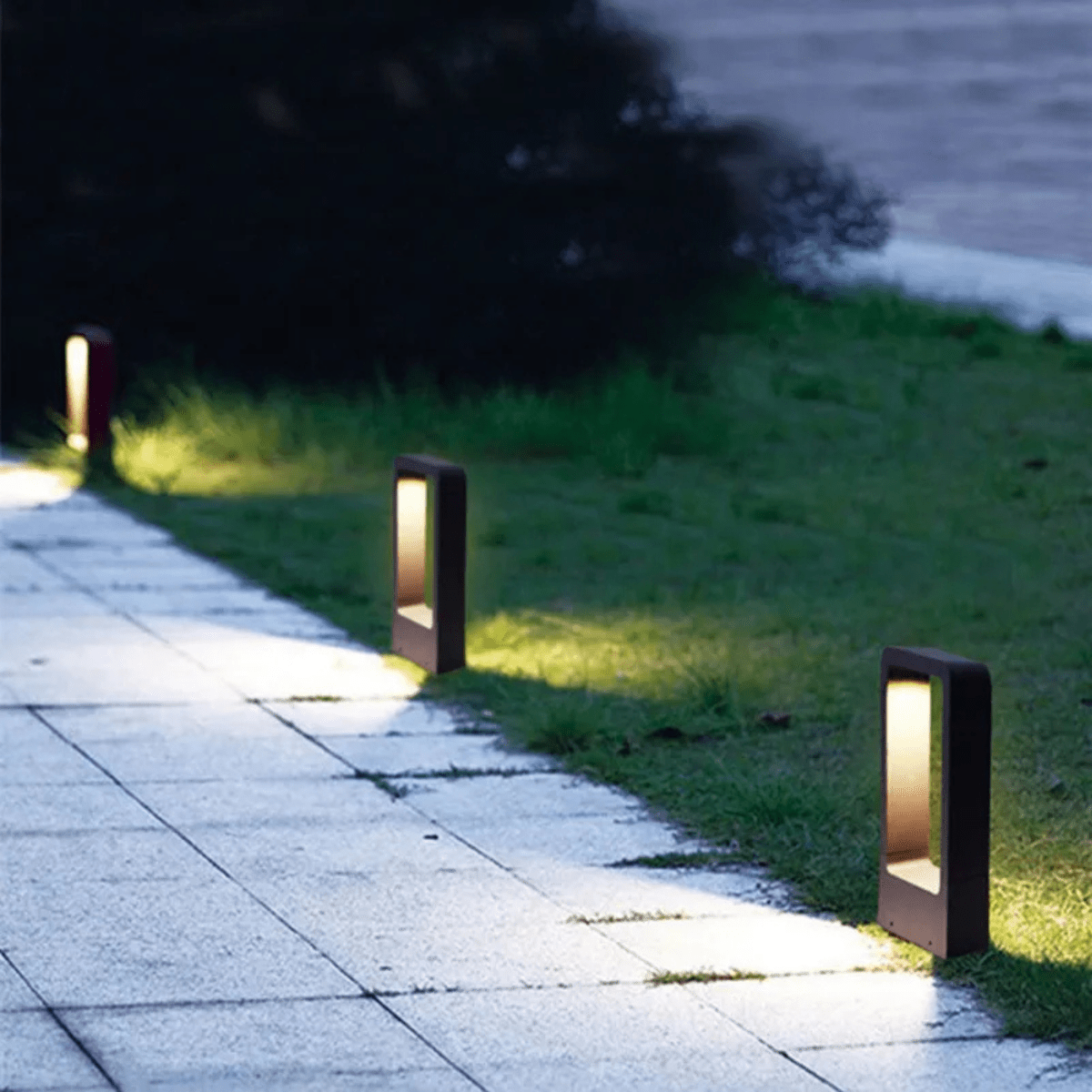 GardenGlow Elegant Outdoor Lighting For Pathways And Flower Beds | Temsk