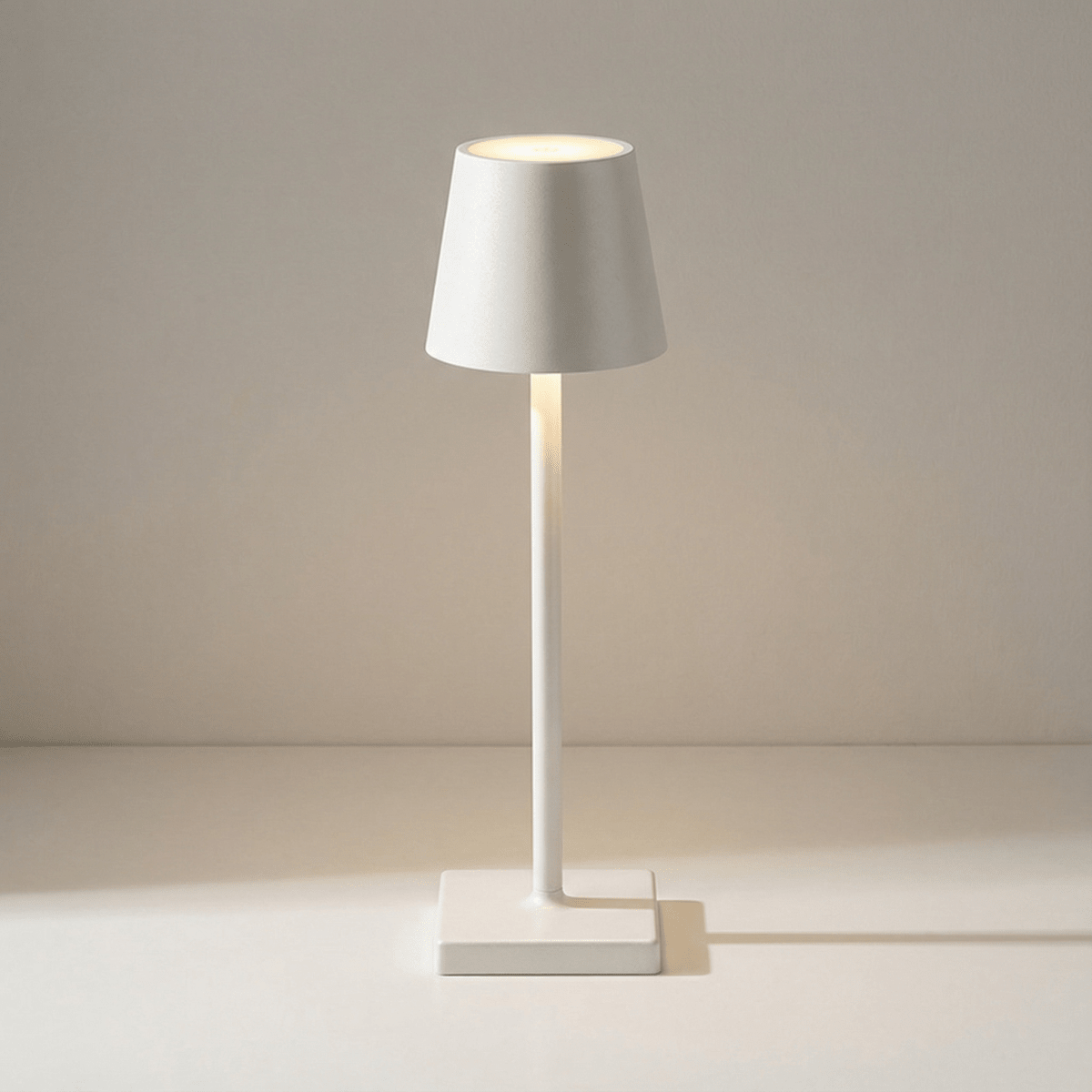 Dobíjecí LED stolní lampa s dotykovým ovládáním, stmívatelná, výška 15 palců | Temsk